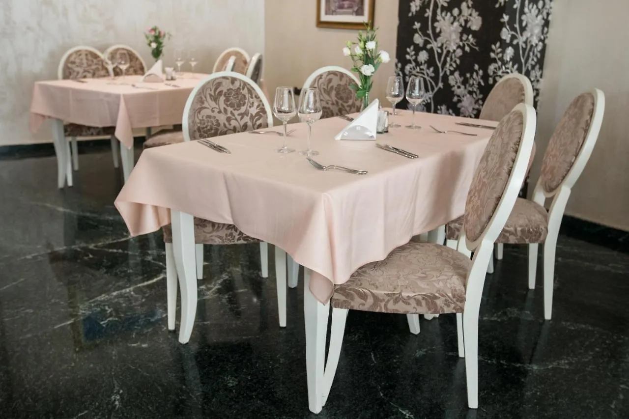 Casa Siqua Apartment Bucharest Homestay